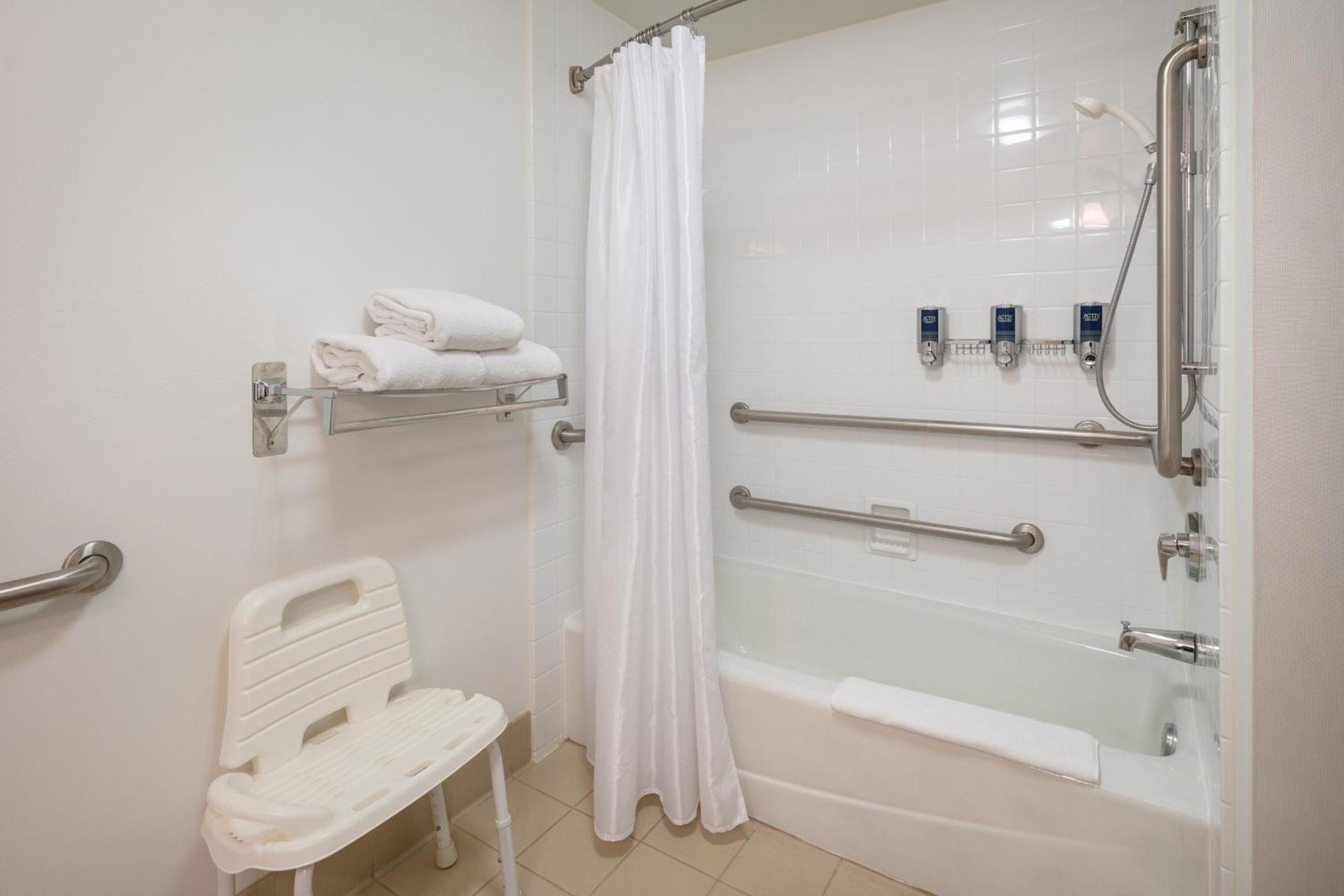Four Points By Sheraton - San Francisco Bay Bridge Emeryville Bagian luar foto