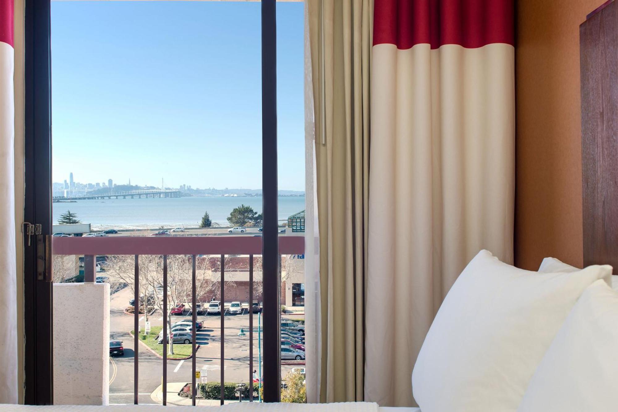Four Points By Sheraton - San Francisco Bay Bridge Emeryville Bagian luar foto