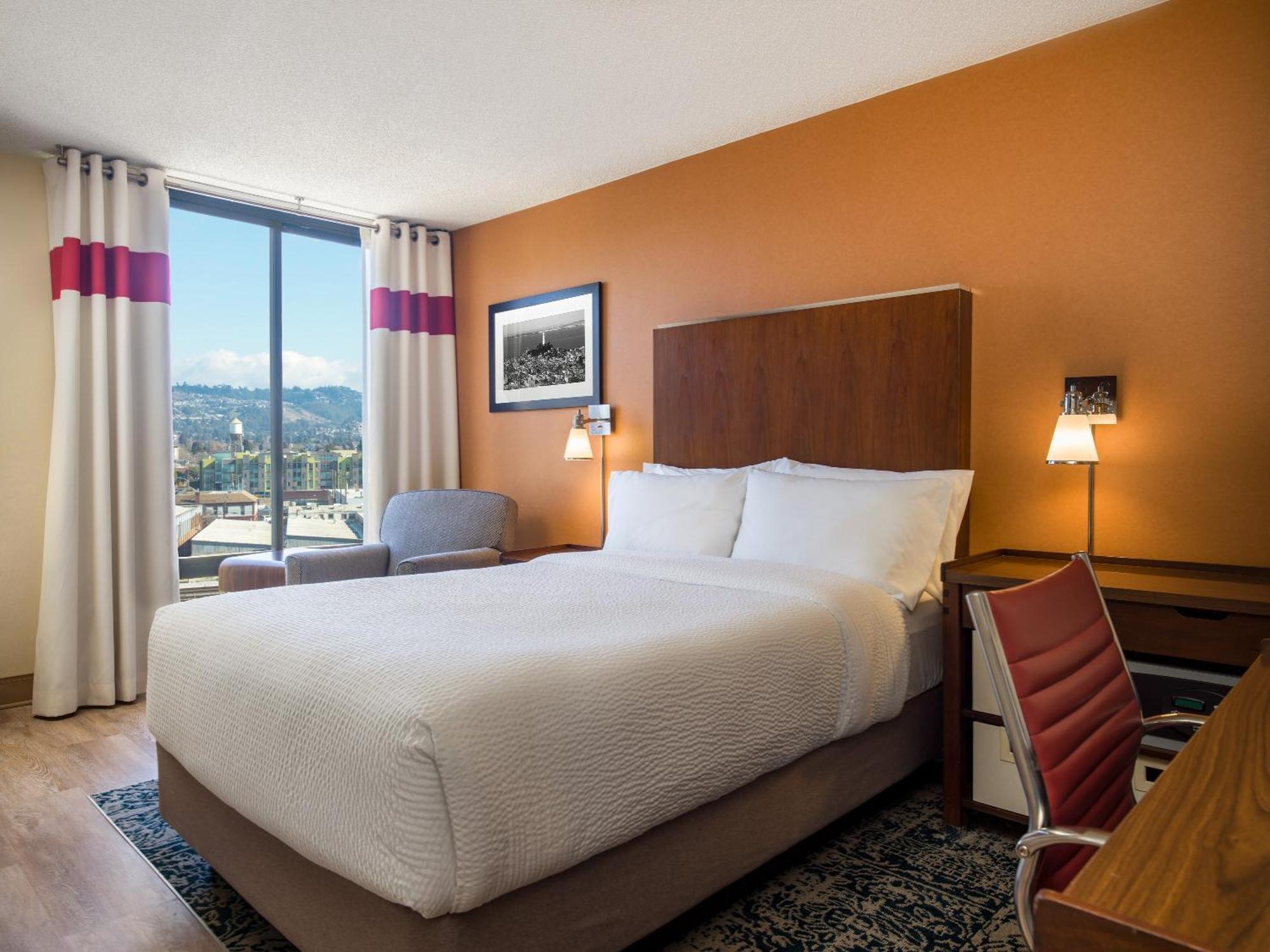 Four Points By Sheraton - San Francisco Bay Bridge Emeryville Bagian luar foto